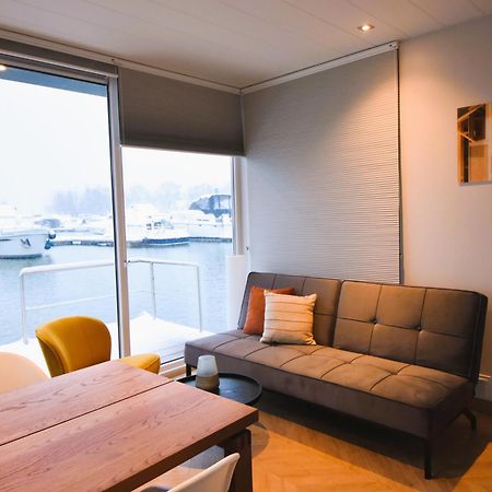 Houseboat Trinidad Hotel Maastricht Buitenkant foto