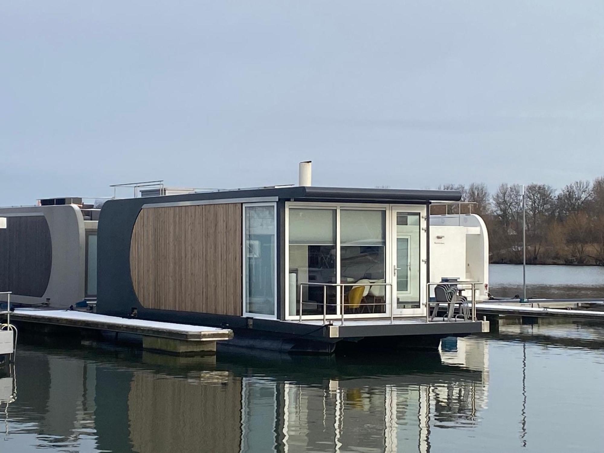 Houseboat Trinidad Hotel Maastricht Buitenkant foto
